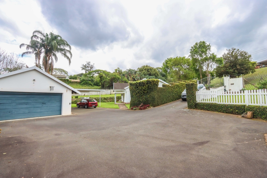 4 Bedroom Property for Sale in Dawncliffe KwaZulu-Natal