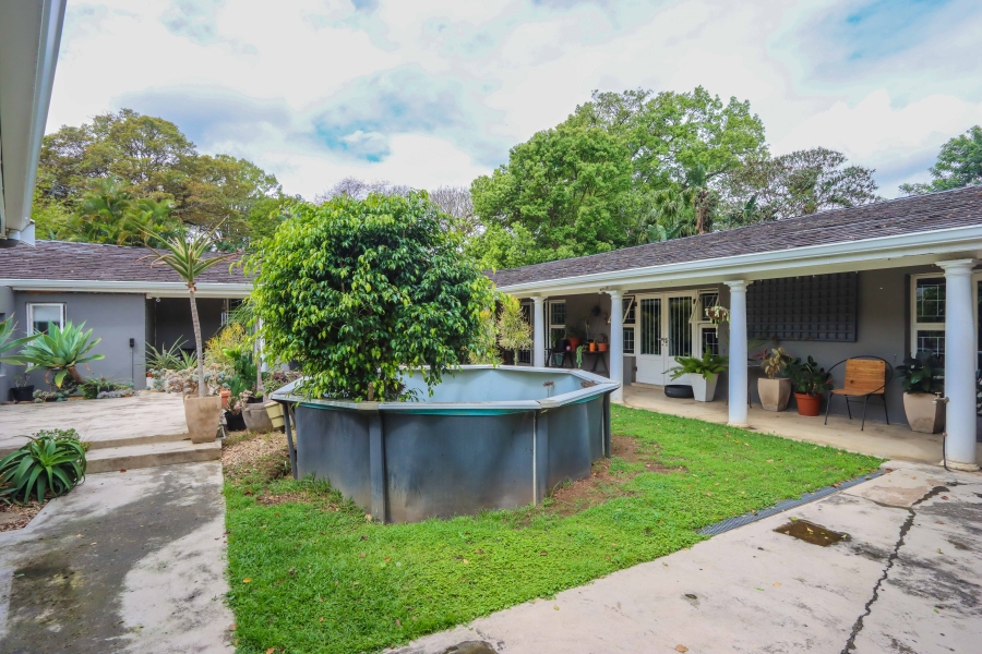 4 Bedroom Property for Sale in Dawncliffe KwaZulu-Natal