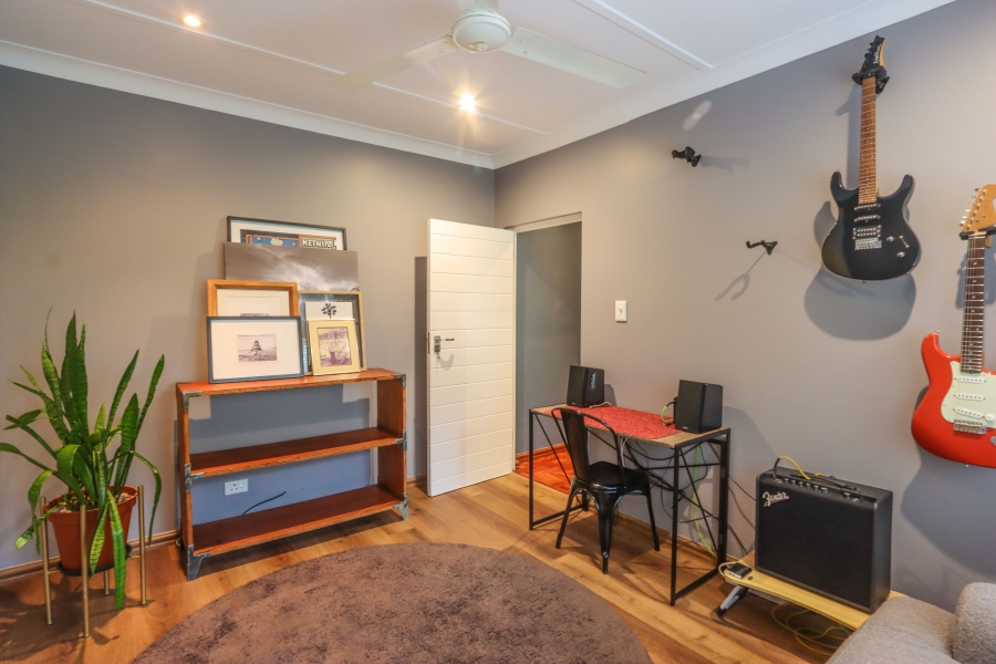 4 Bedroom Property for Sale in Dawncliffe KwaZulu-Natal