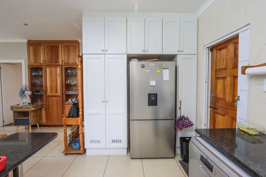 4 Bedroom Property for Sale in Dawncliffe KwaZulu-Natal
