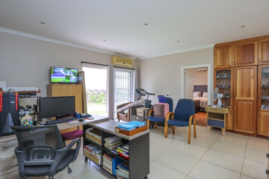 4 Bedroom Property for Sale in Dawncliffe KwaZulu-Natal