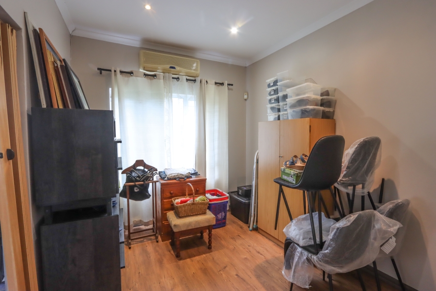 4 Bedroom Property for Sale in Dawncliffe KwaZulu-Natal