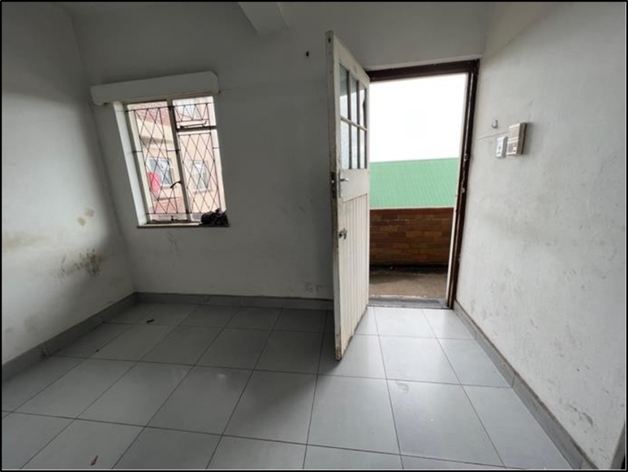 1 Bedroom Property for Sale in Pinetown KwaZulu-Natal