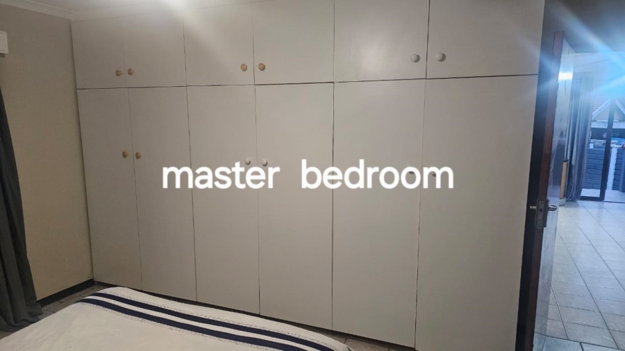 To Let 3 Bedroom Property for Rent in Bluff KwaZulu-Natal