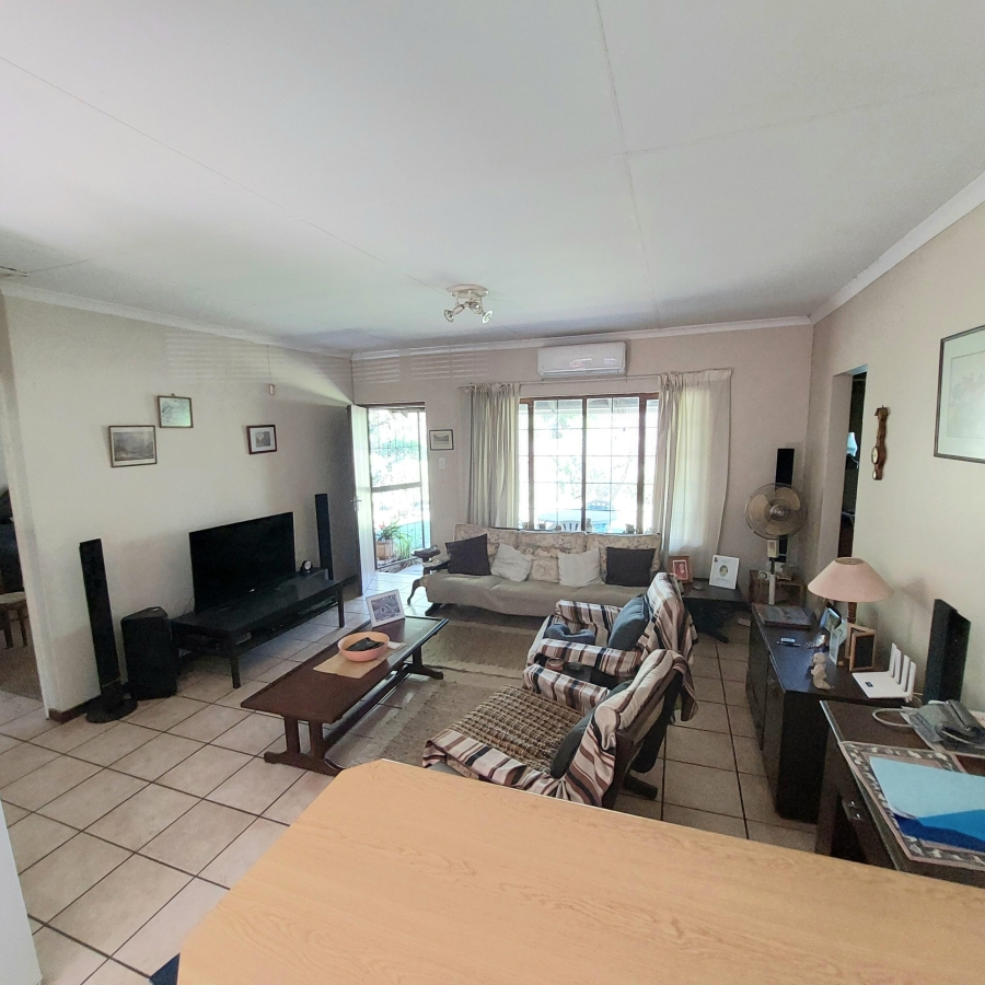 2 Bedroom Property for Sale in Hayfields KwaZulu-Natal