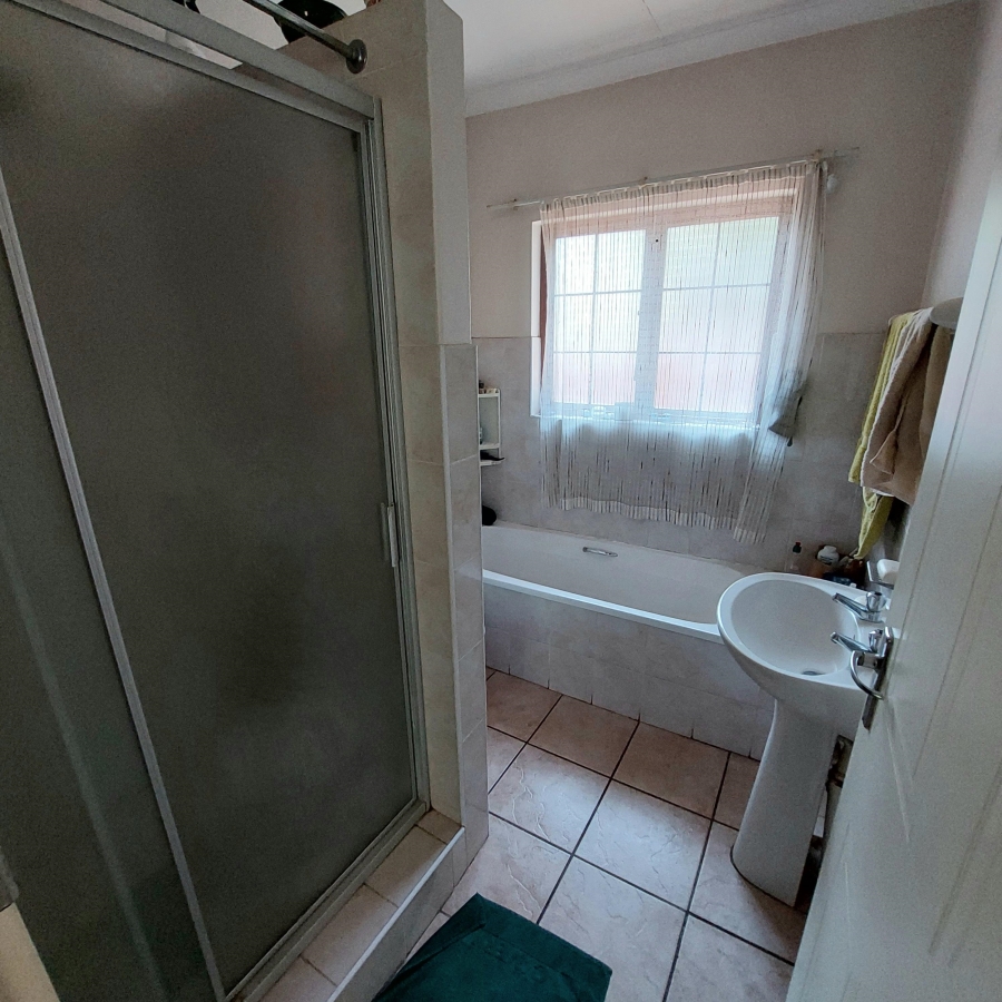 2 Bedroom Property for Sale in Hayfields KwaZulu-Natal