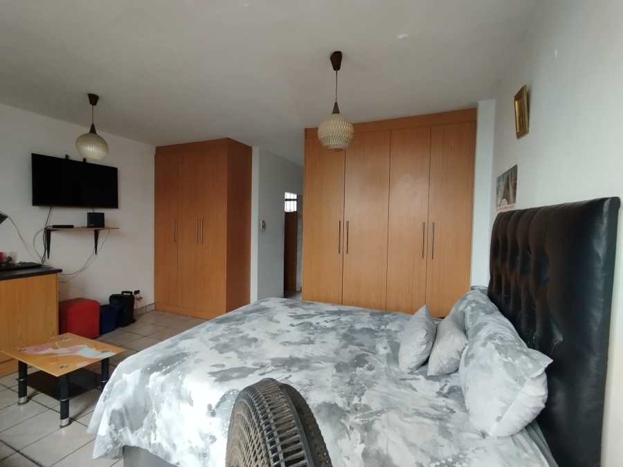 1 Bedroom Property for Sale in Bluff KwaZulu-Natal