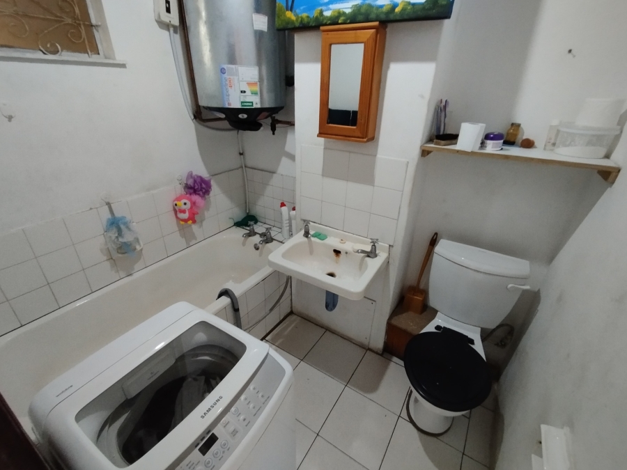 1 Bedroom Property for Sale in Bluff KwaZulu-Natal