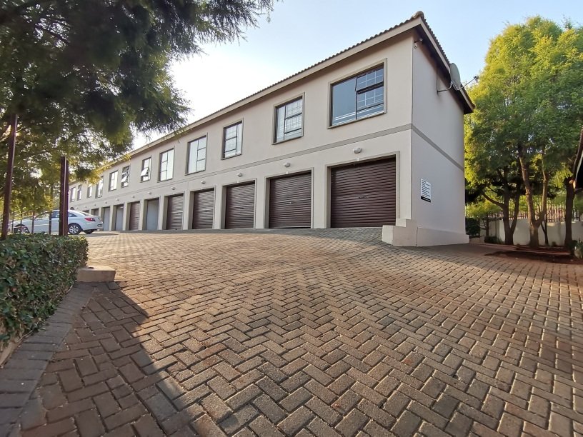 2 Bedroom Property for Sale in Sunnyridge KwaZulu-Natal
