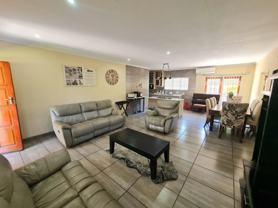 3 Bedroom Property for Sale in Chase Valley KwaZulu-Natal