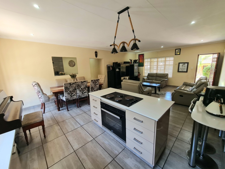 3 Bedroom Property for Sale in Chase Valley KwaZulu-Natal