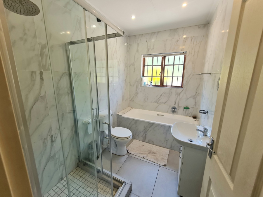 3 Bedroom Property for Sale in Chase Valley KwaZulu-Natal