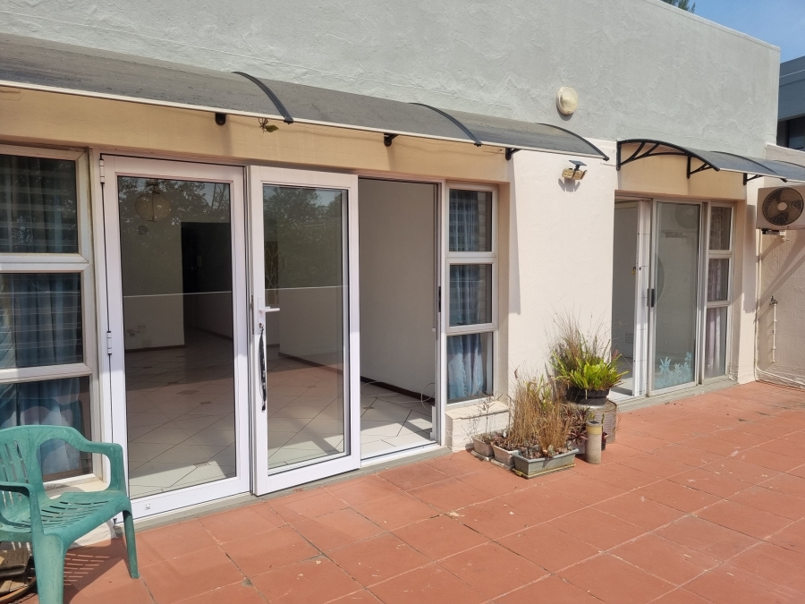 To Let 2 Bedroom Property for Rent in Umhlanga KwaZulu-Natal