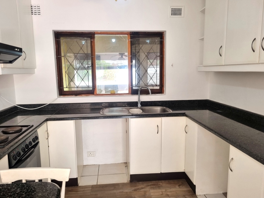 To Let 2 Bedroom Property for Rent in Umhlanga KwaZulu-Natal
