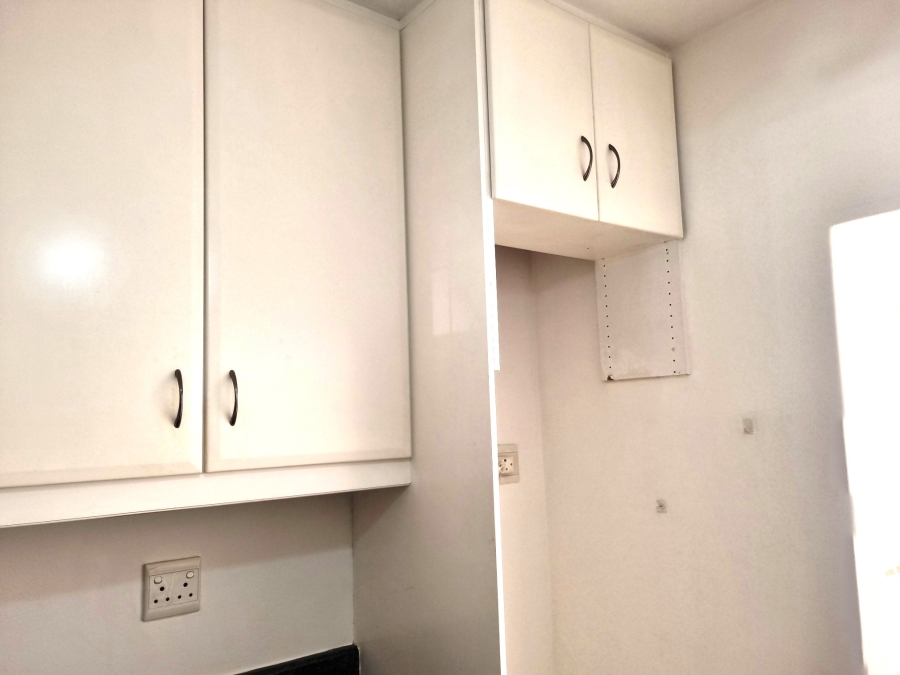 To Let 2 Bedroom Property for Rent in Umhlanga KwaZulu-Natal