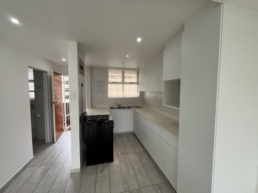 2 Bedroom Property for Sale in Amanzimtoti KwaZulu-Natal