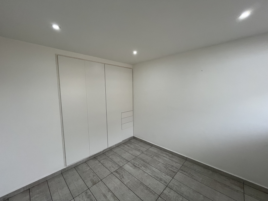 2 Bedroom Property for Sale in Amanzimtoti KwaZulu-Natal