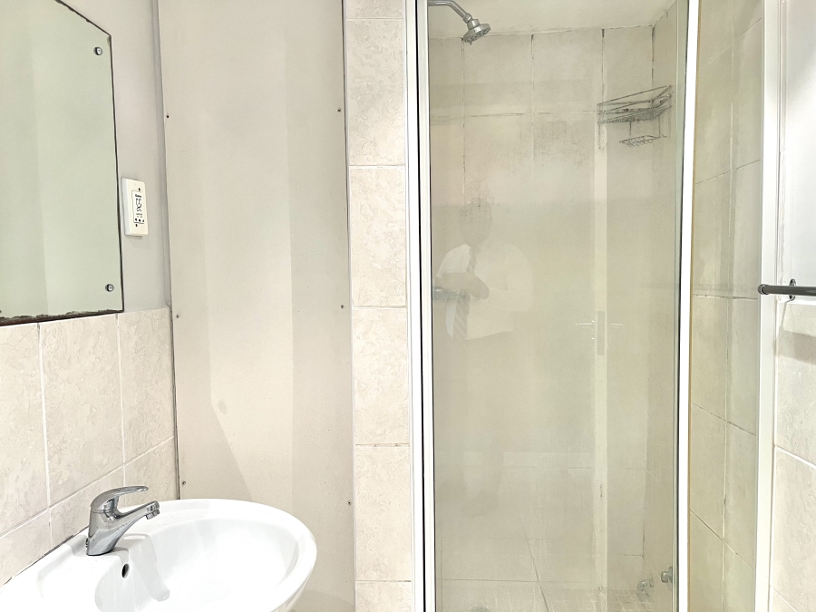 2 Bedroom Property for Sale in Morningside KwaZulu-Natal