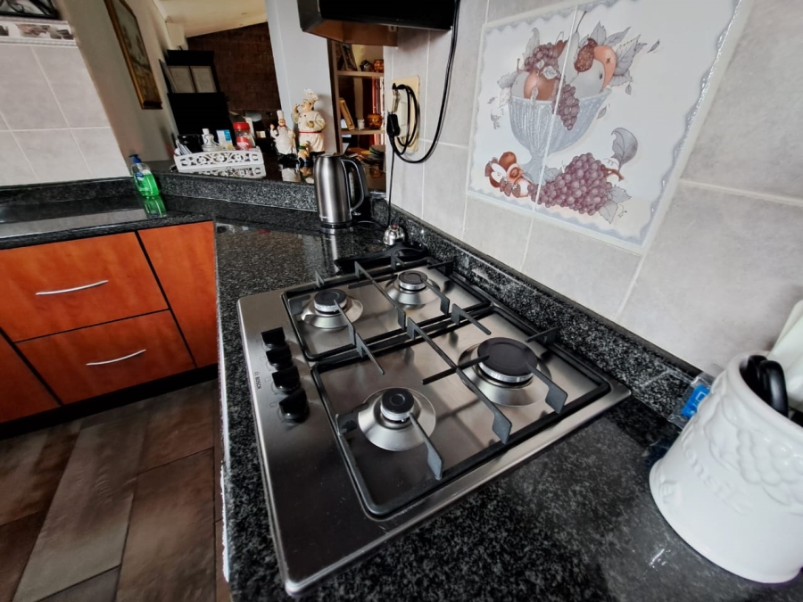 3 Bedroom Property for Sale in Farningham Ridge KwaZulu-Natal