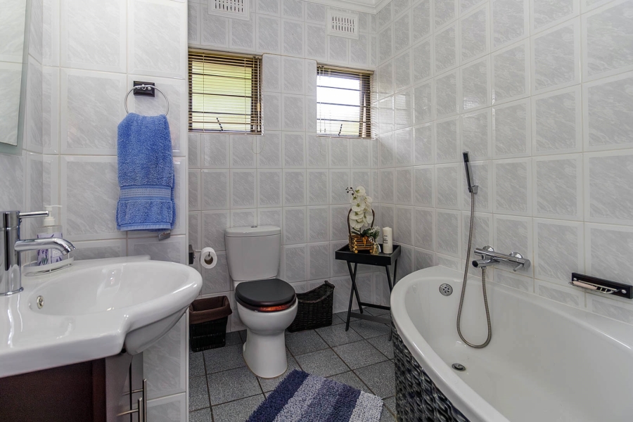 3 Bedroom Property for Sale in Farningham Ridge KwaZulu-Natal