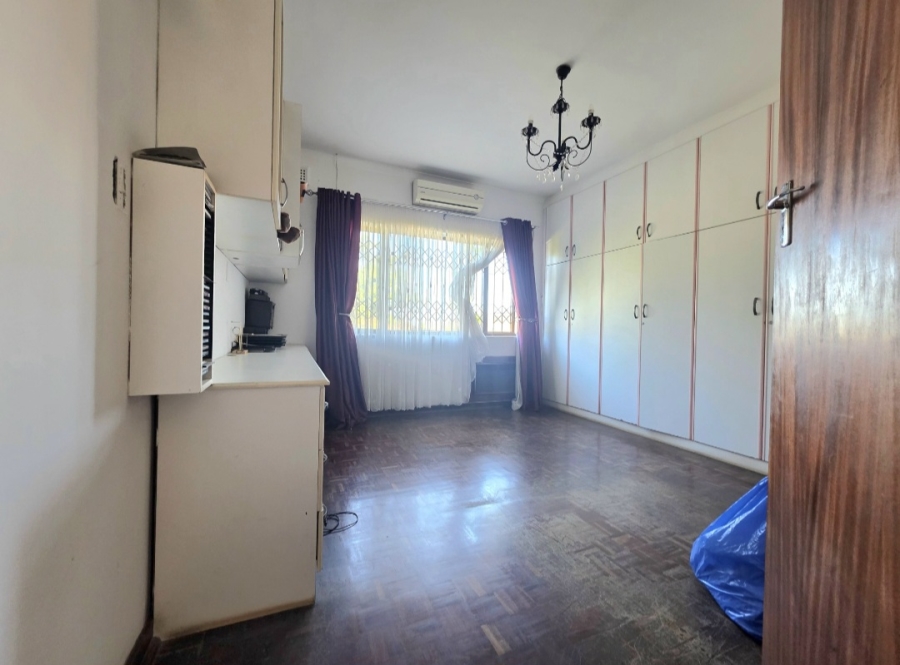 4 Bedroom Property for Sale in Amanzimtoti KwaZulu-Natal