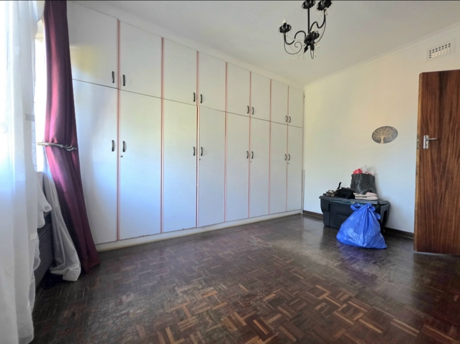 4 Bedroom Property for Sale in Amanzimtoti KwaZulu-Natal