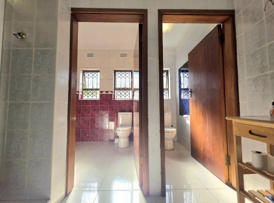 4 Bedroom Property for Sale in Amanzimtoti KwaZulu-Natal