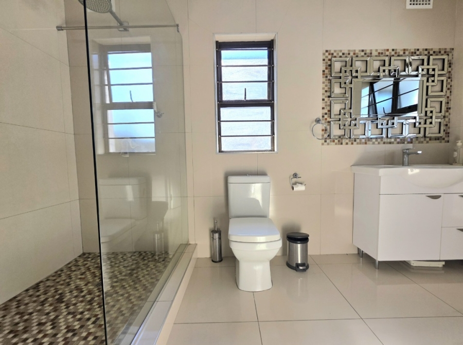 4 Bedroom Property for Sale in Amanzimtoti KwaZulu-Natal