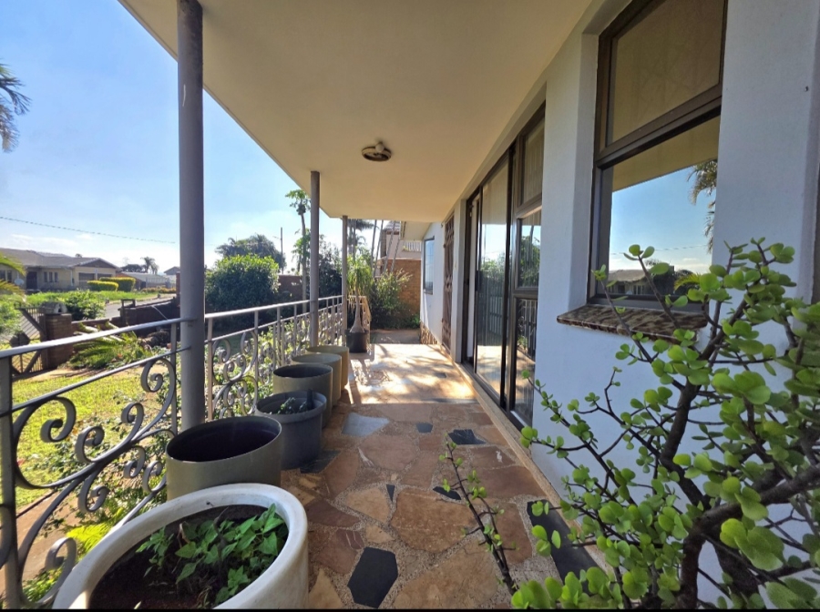 4 Bedroom Property for Sale in Amanzimtoti KwaZulu-Natal
