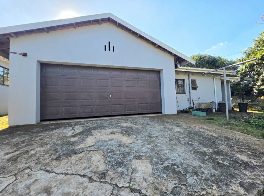 4 Bedroom Property for Sale in Amanzimtoti KwaZulu-Natal