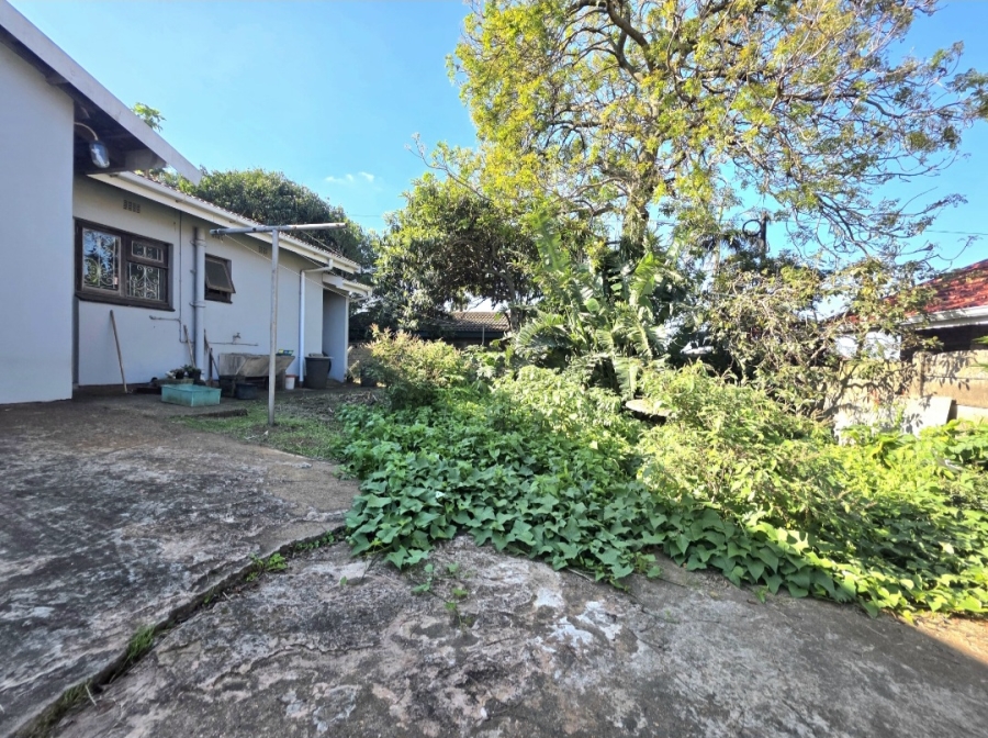 4 Bedroom Property for Sale in Amanzimtoti KwaZulu-Natal