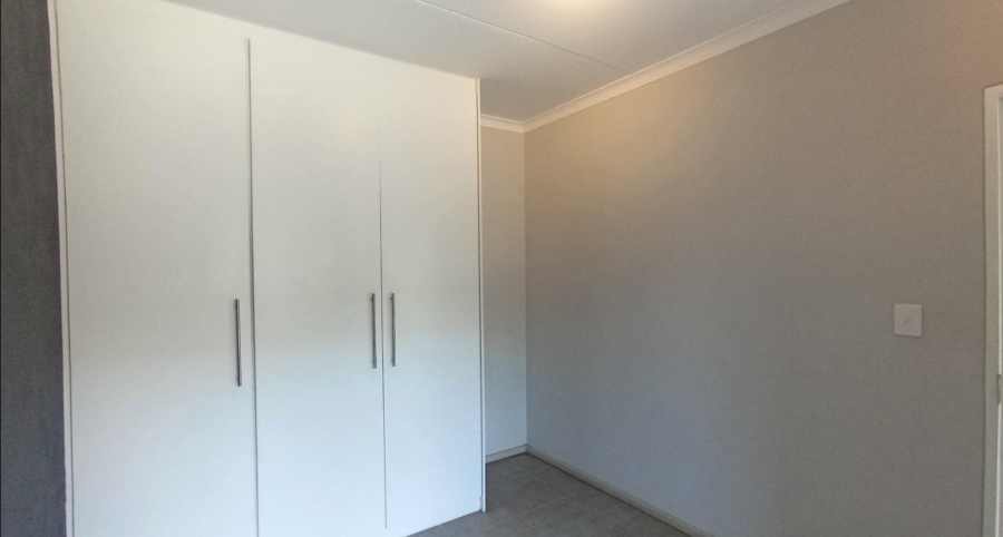 2 Bedroom Property for Sale in Umbogintwini KwaZulu-Natal