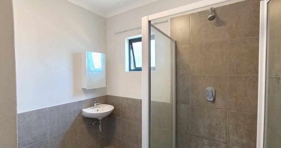 2 Bedroom Property for Sale in Umbogintwini KwaZulu-Natal