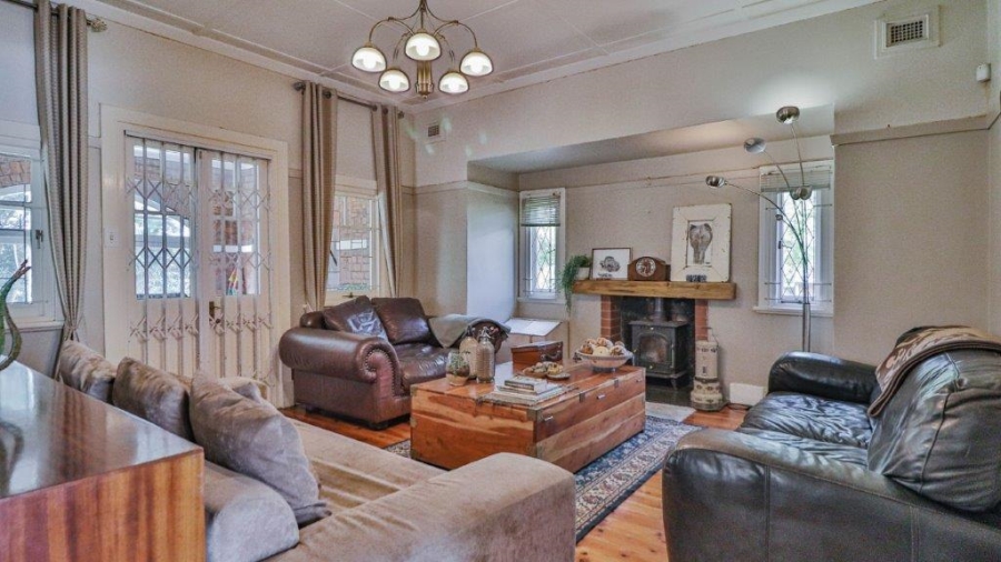 6 Bedroom Property for Sale in Epworth KwaZulu-Natal