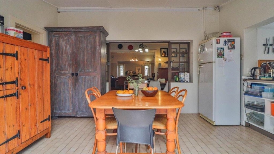 6 Bedroom Property for Sale in Epworth KwaZulu-Natal