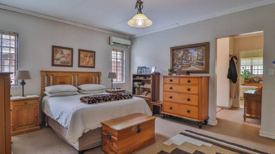 6 Bedroom Property for Sale in Epworth KwaZulu-Natal