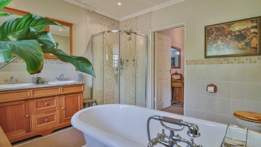 6 Bedroom Property for Sale in Epworth KwaZulu-Natal