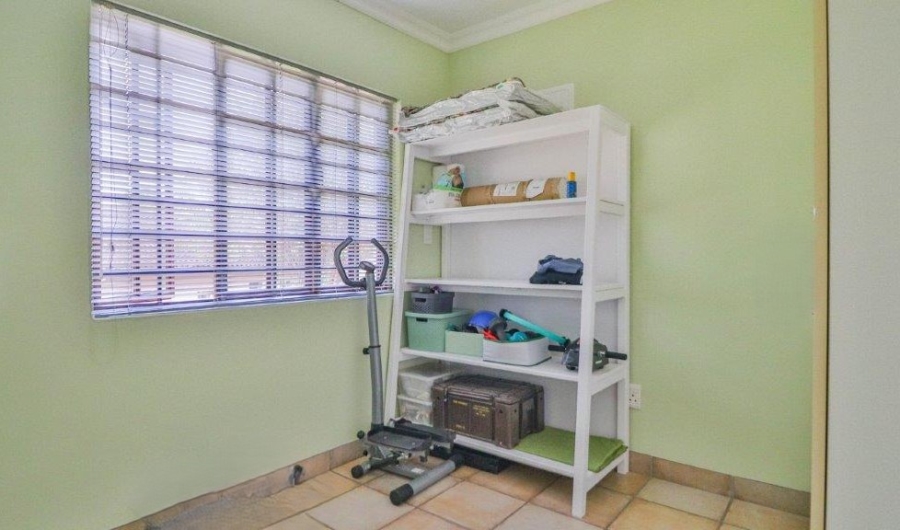 6 Bedroom Property for Sale in Epworth KwaZulu-Natal