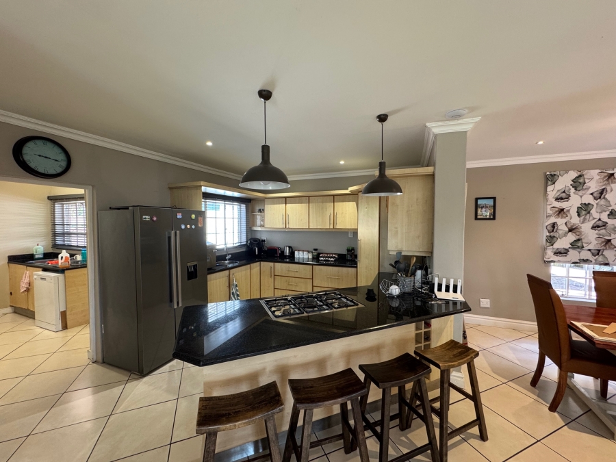 To Let 4 Bedroom Property for Rent in Hilton Central KwaZulu-Natal