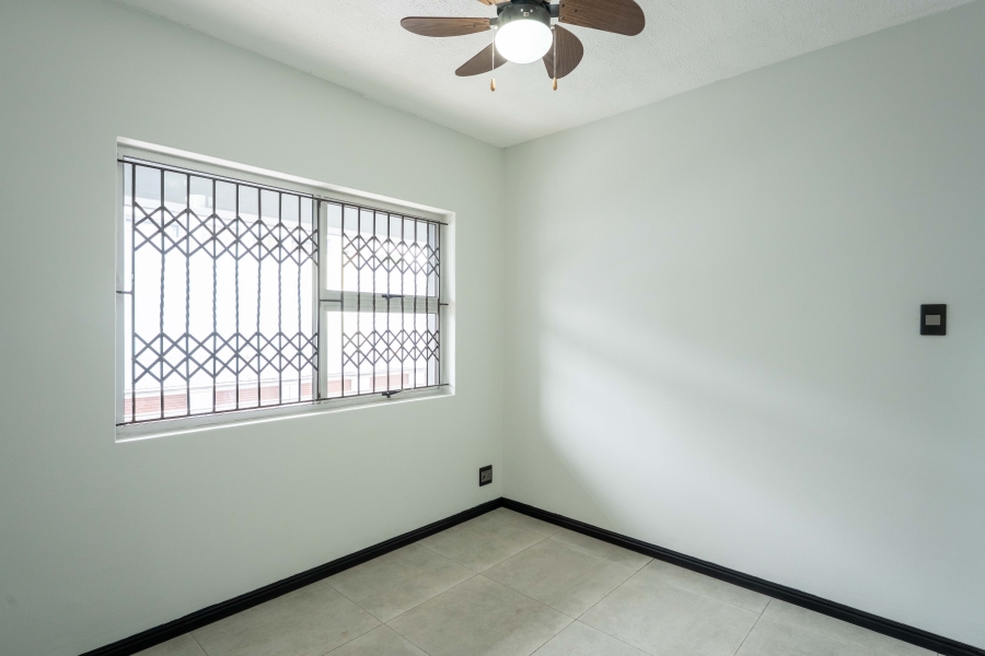 1 Bedroom Property for Sale in Athlone Park KwaZulu-Natal