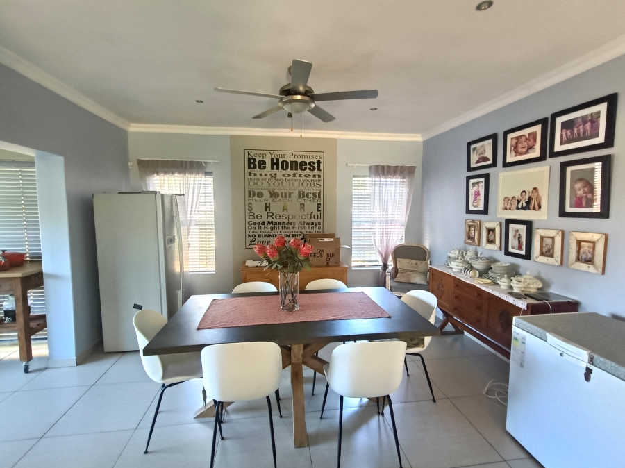 4 Bedroom Property for Sale in Meer En See KwaZulu-Natal