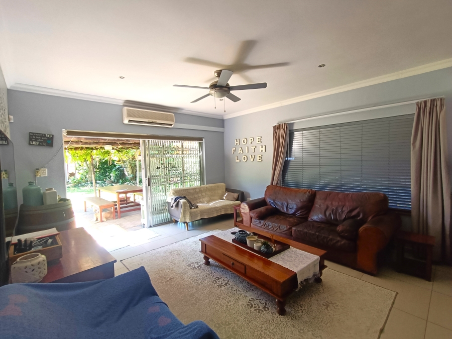 4 Bedroom Property for Sale in Meer En See KwaZulu-Natal