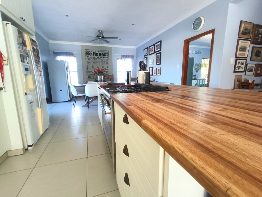 4 Bedroom Property for Sale in Meer En See KwaZulu-Natal
