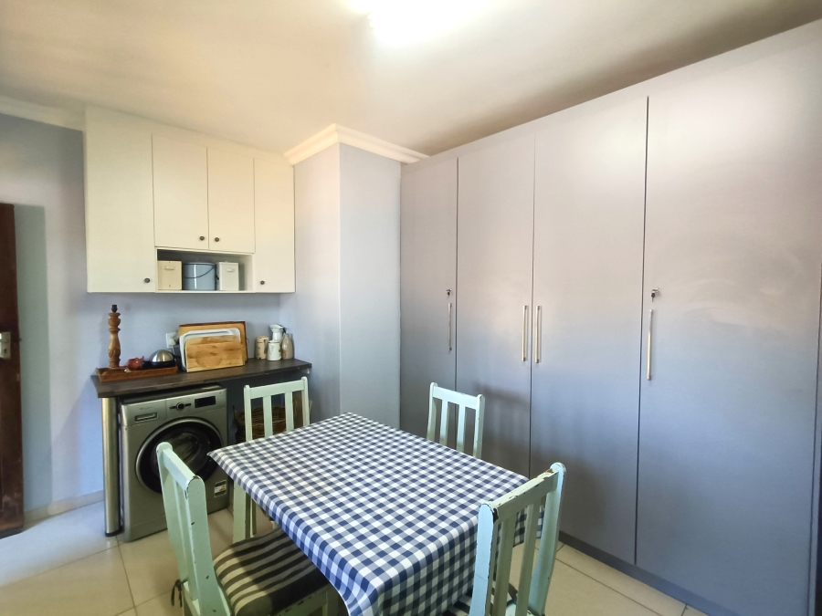 4 Bedroom Property for Sale in Meer En See KwaZulu-Natal