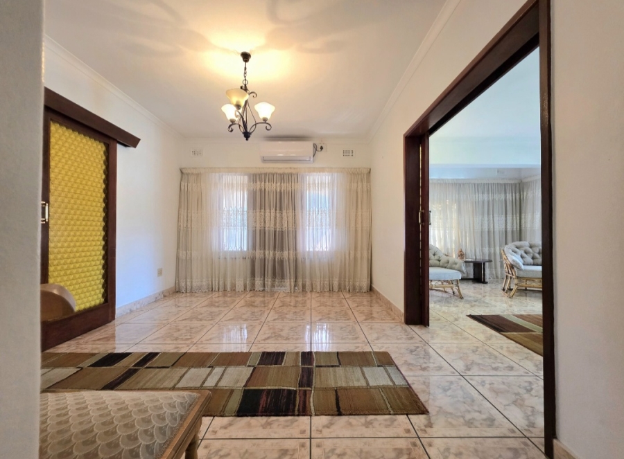 5 Bedroom Property for Sale in Isipingo Beach KwaZulu-Natal
