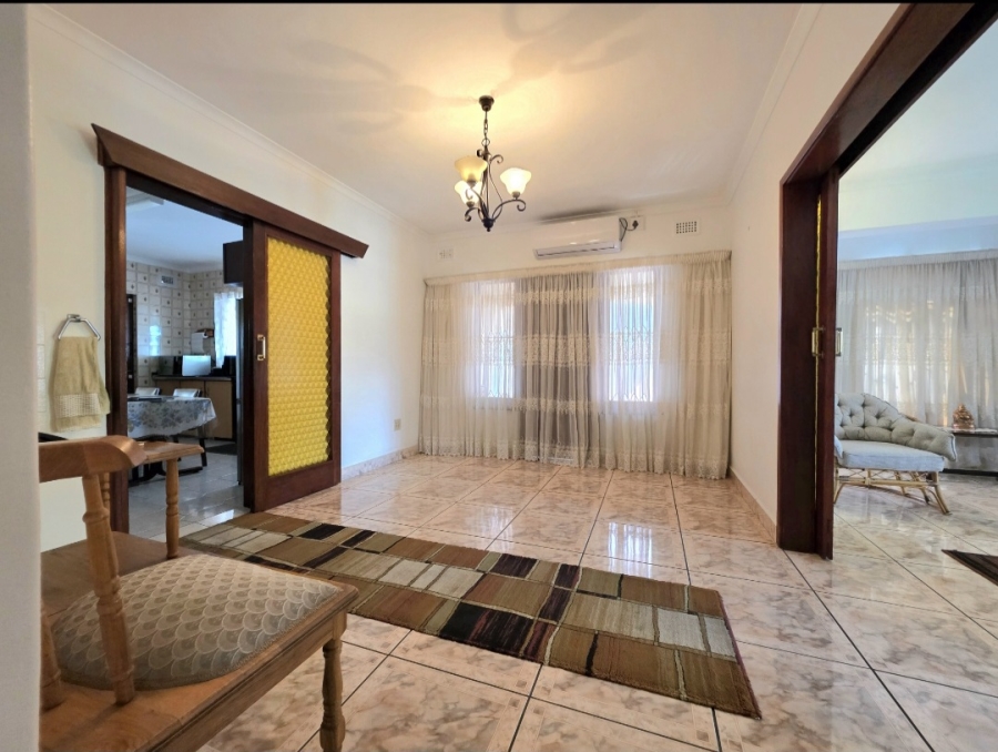 5 Bedroom Property for Sale in Isipingo Beach KwaZulu-Natal
