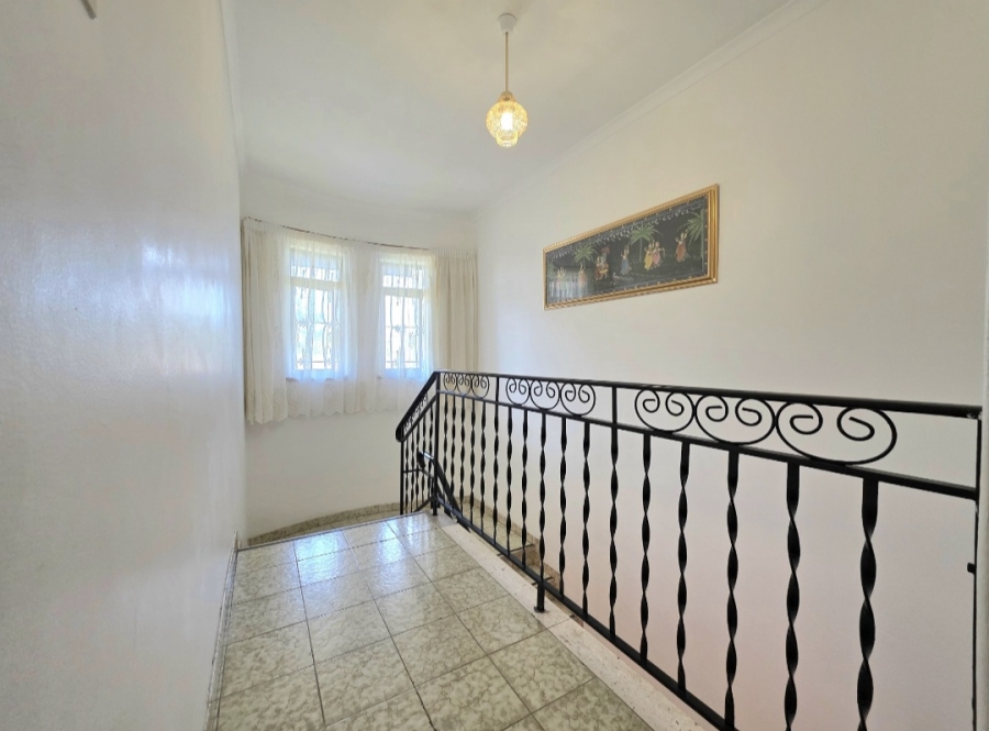 5 Bedroom Property for Sale in Isipingo Beach KwaZulu-Natal