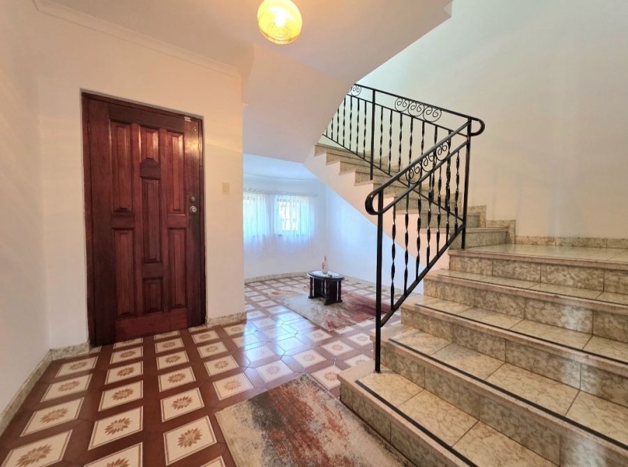 5 Bedroom Property for Sale in Isipingo Beach KwaZulu-Natal