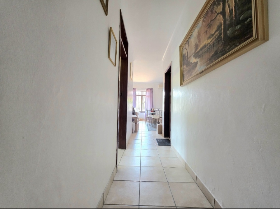 5 Bedroom Property for Sale in Isipingo Beach KwaZulu-Natal