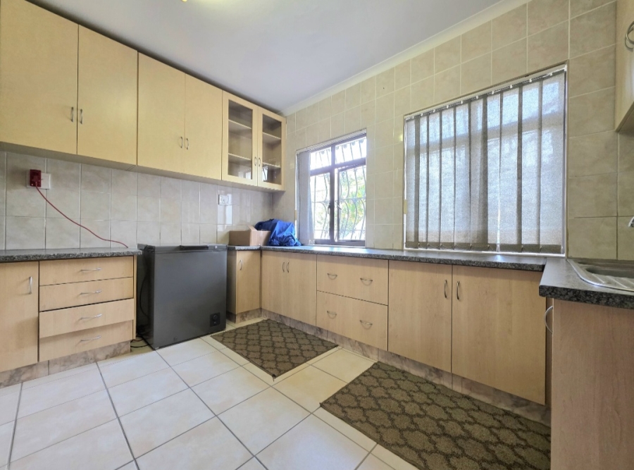 5 Bedroom Property for Sale in Isipingo Beach KwaZulu-Natal